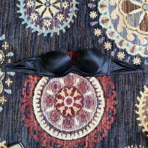 Wonderbra Sz 32B Black Strapless Padded Push-up Underwire Clasp Back Bra 7262